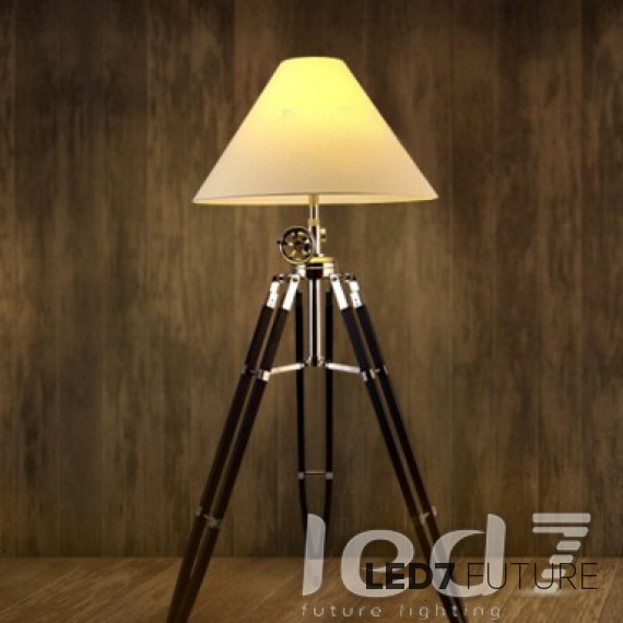 Loft Industry - Royal Marine Tripod