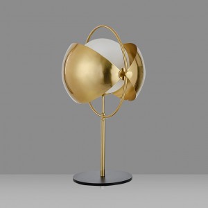 Gubi - Multi-Lite Table